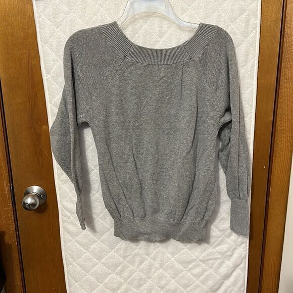 Gray and yellow sweater with pockets - Picture 6 of 7